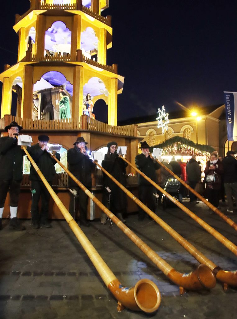 Weihnachtsmarkt -St Wendel-16-12-23-bo-14b