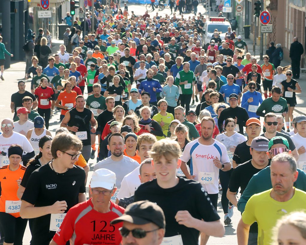 Globus Marathon-0-05-25- bo-4b