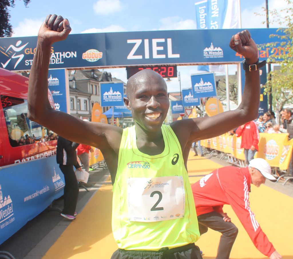 Globus Marathon-0-05-25- bo15b